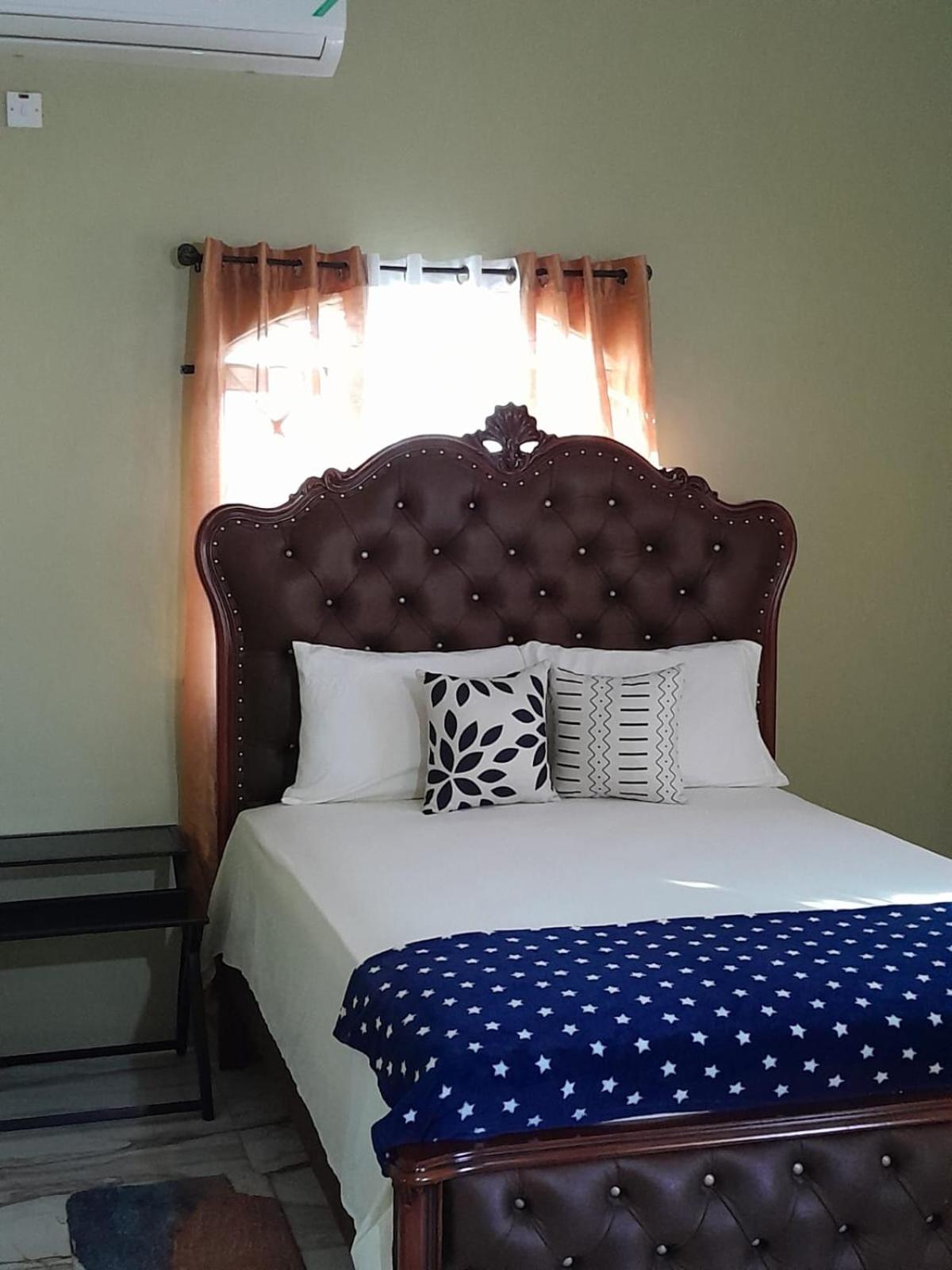 Jamaica Oasis Suite Portmore Exterior foto