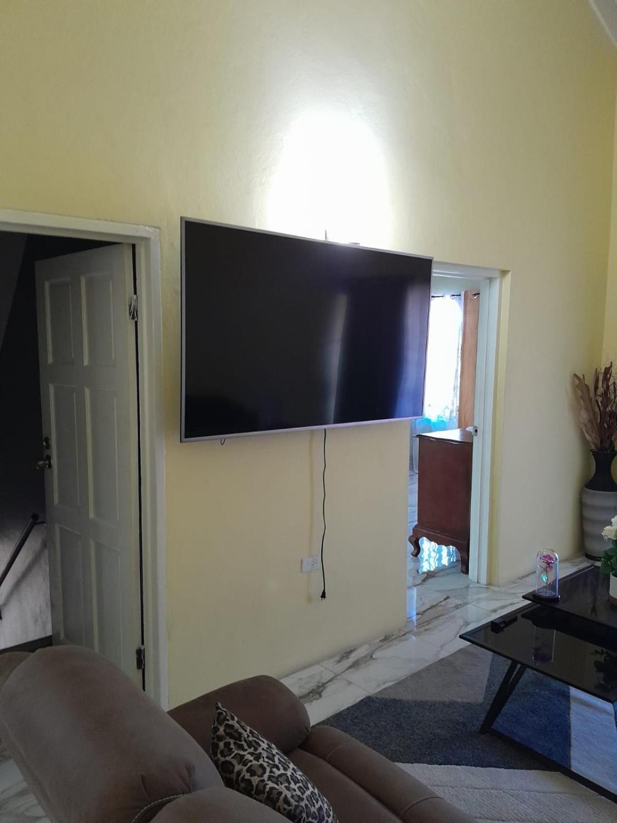 Jamaica Oasis Suite Portmore Exterior foto